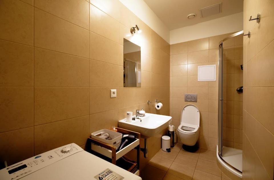 Cosy Studio, 15Min To Old Centre, Self-Check In, Free Wifi, Welcome Drink! Prague Extérieur photo
